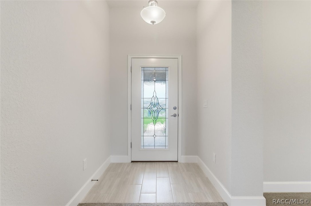 336 W Rexford Drive