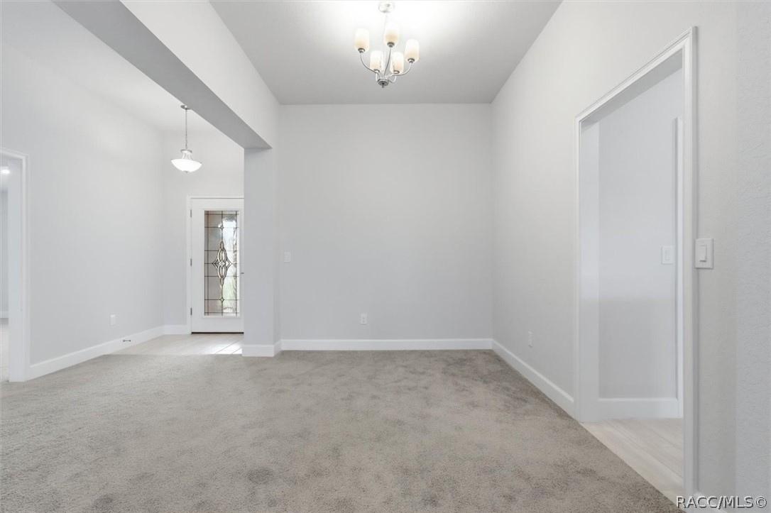 336 W Rexford Drive