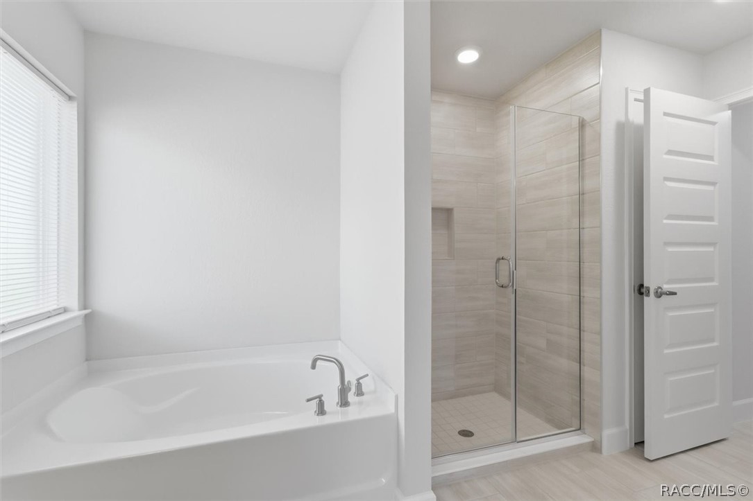 336 W Rexford Drive