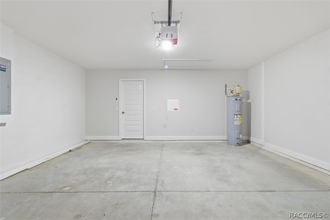 336 W Rexford Drive