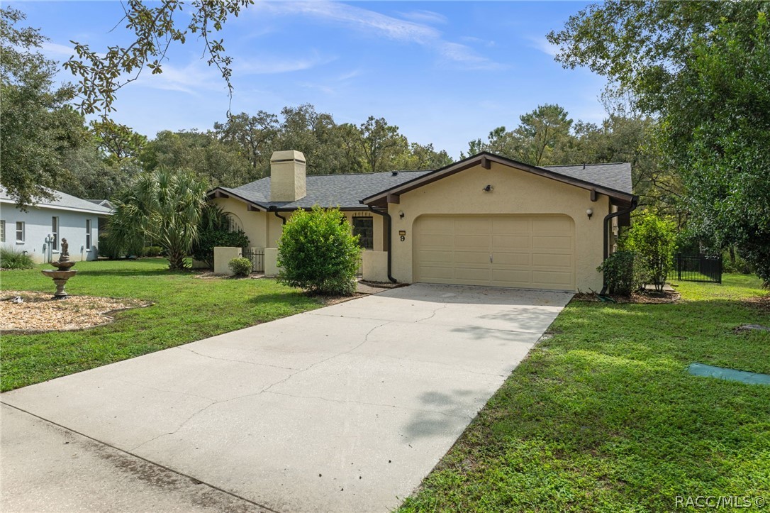 9 N TUPELO Court