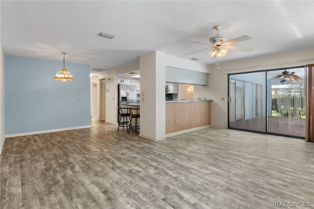 9 N TUPELO Court