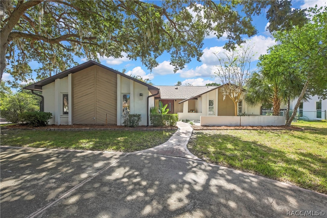 11806 W Riverhaven Drive