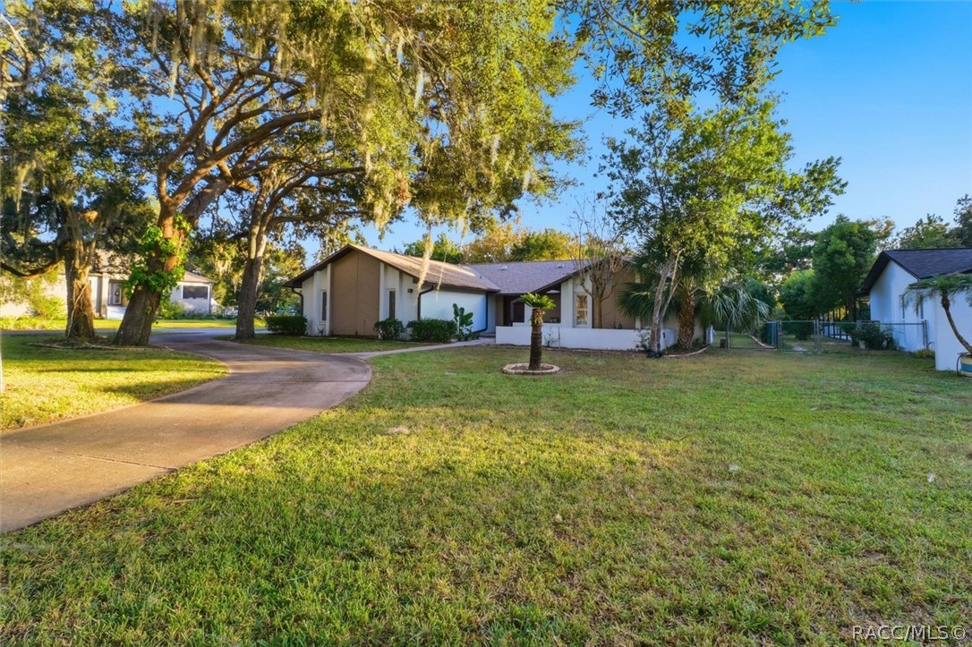11806 W Riverhaven Drive