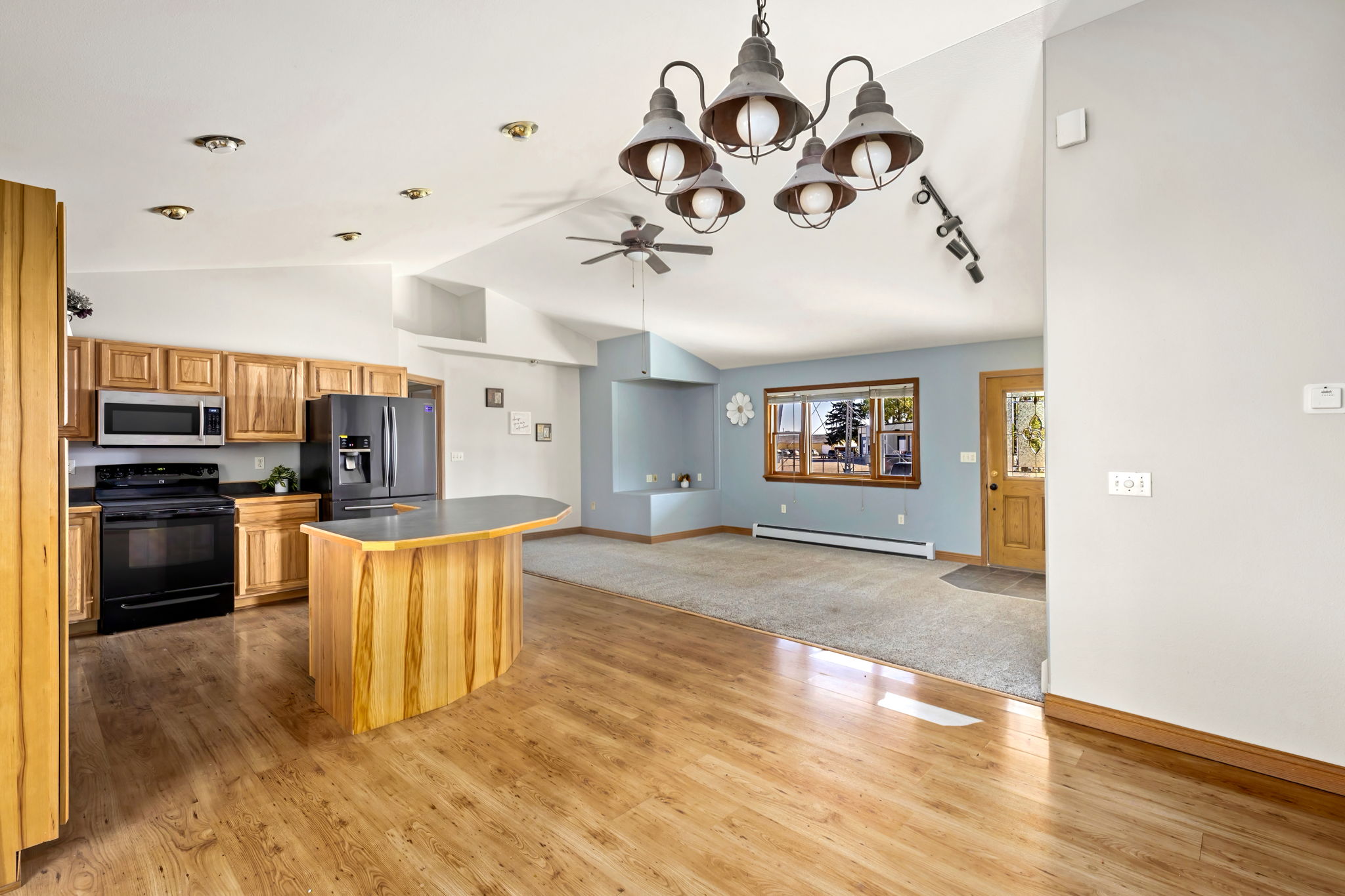 636 Central Avenue