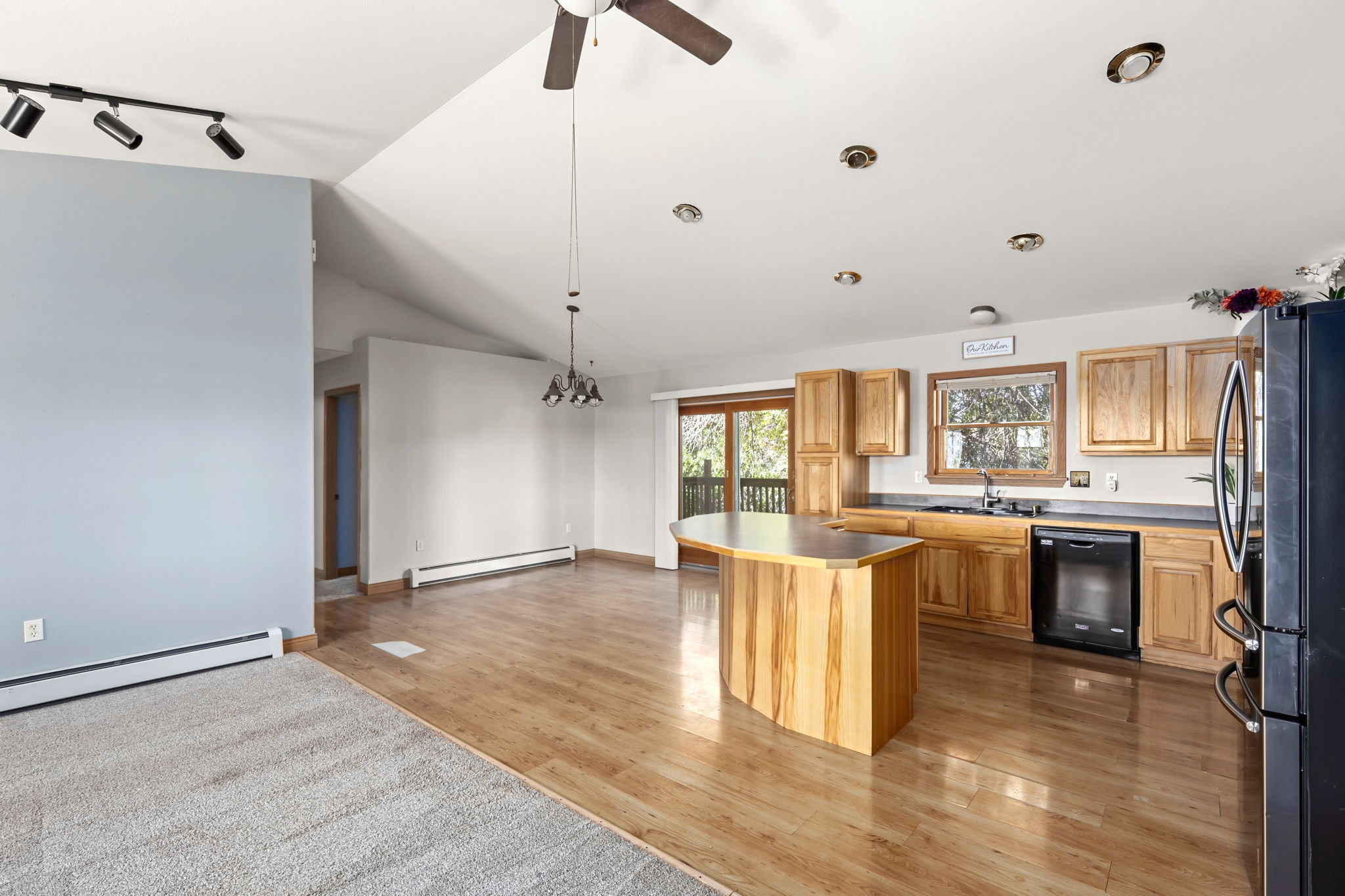 636 Central Avenue