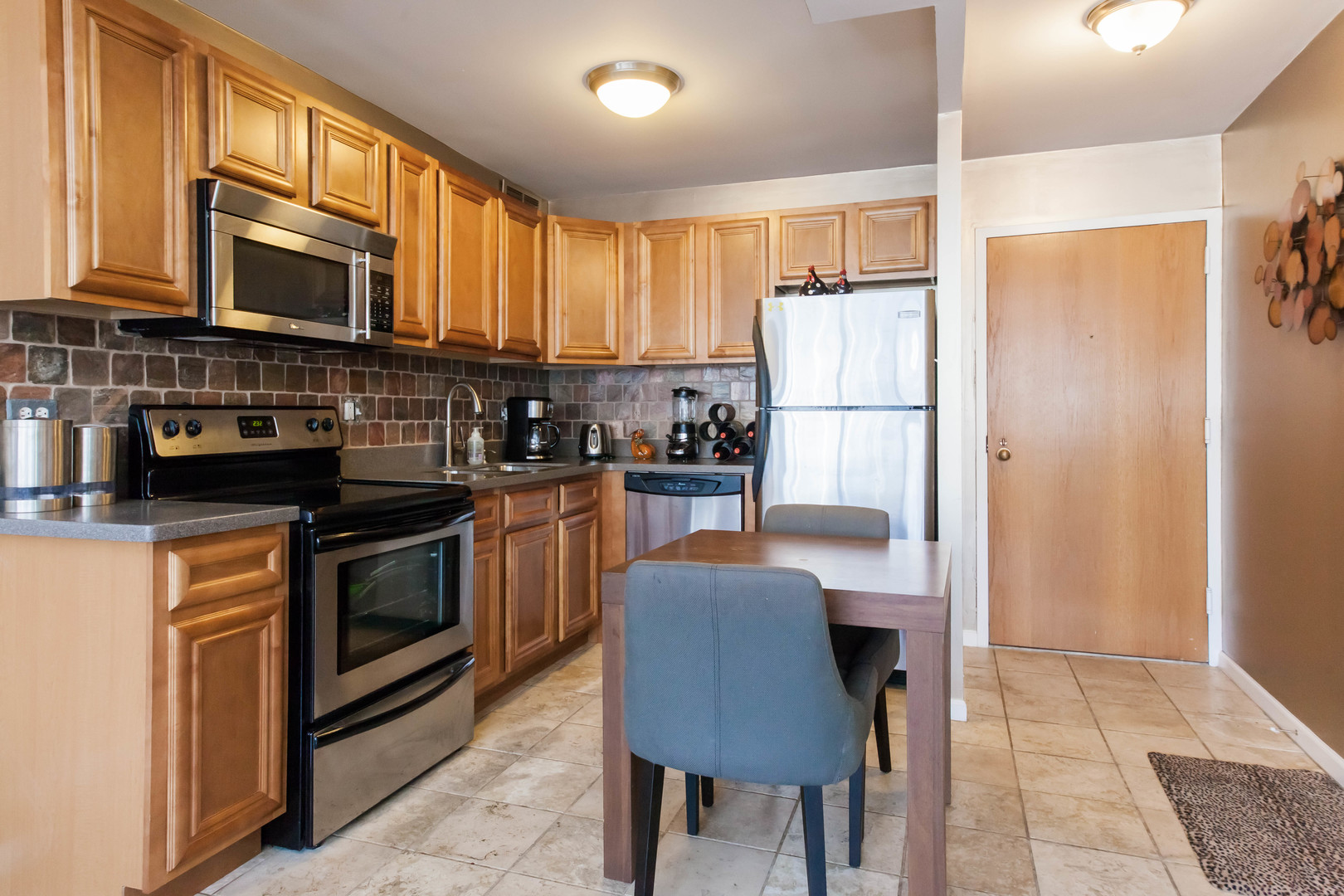 211 E Ohio Street Unit: 2225