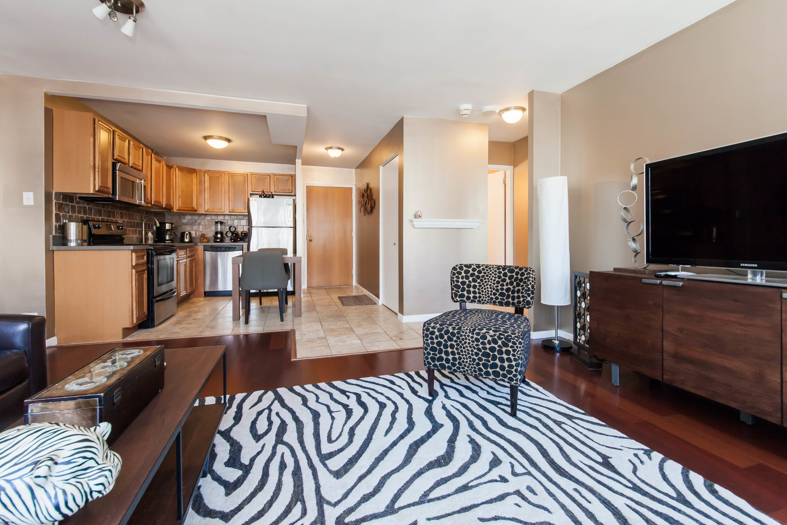 211 E Ohio Street Unit: 2225