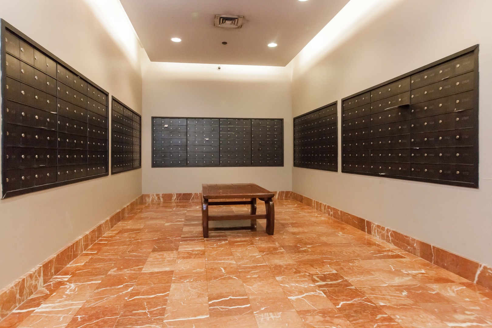 211 E Ohio Street Unit: 2225