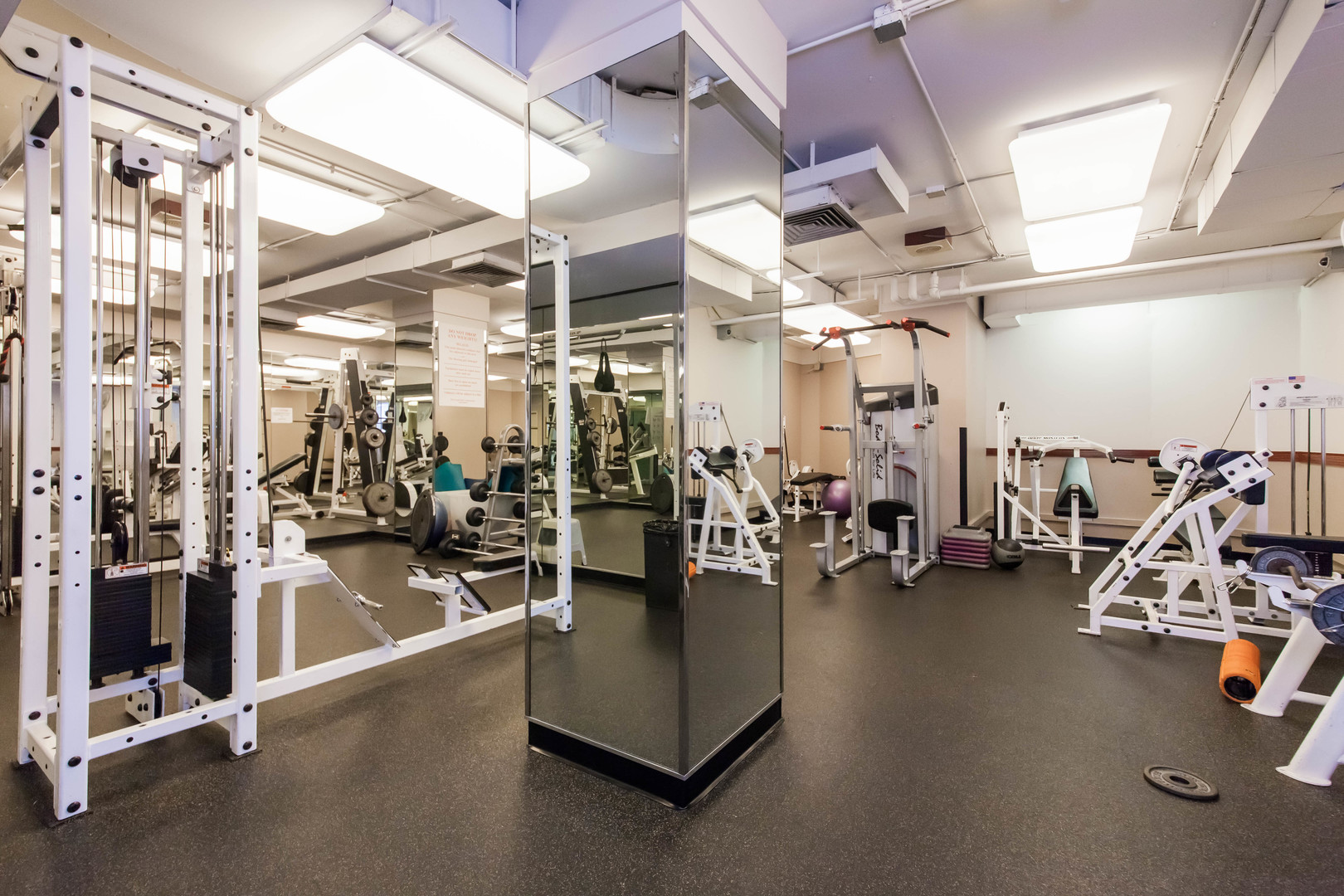 211 E Ohio Street Unit: 2225