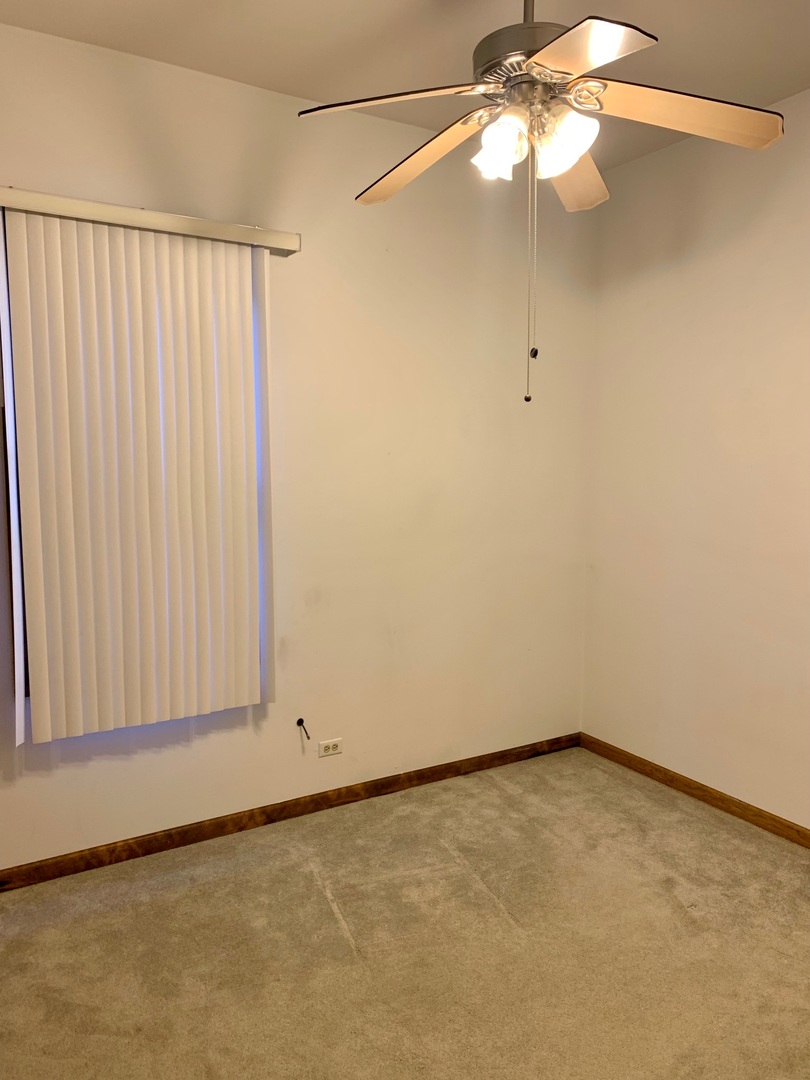3316 N Southport Avenue Unit: 2F