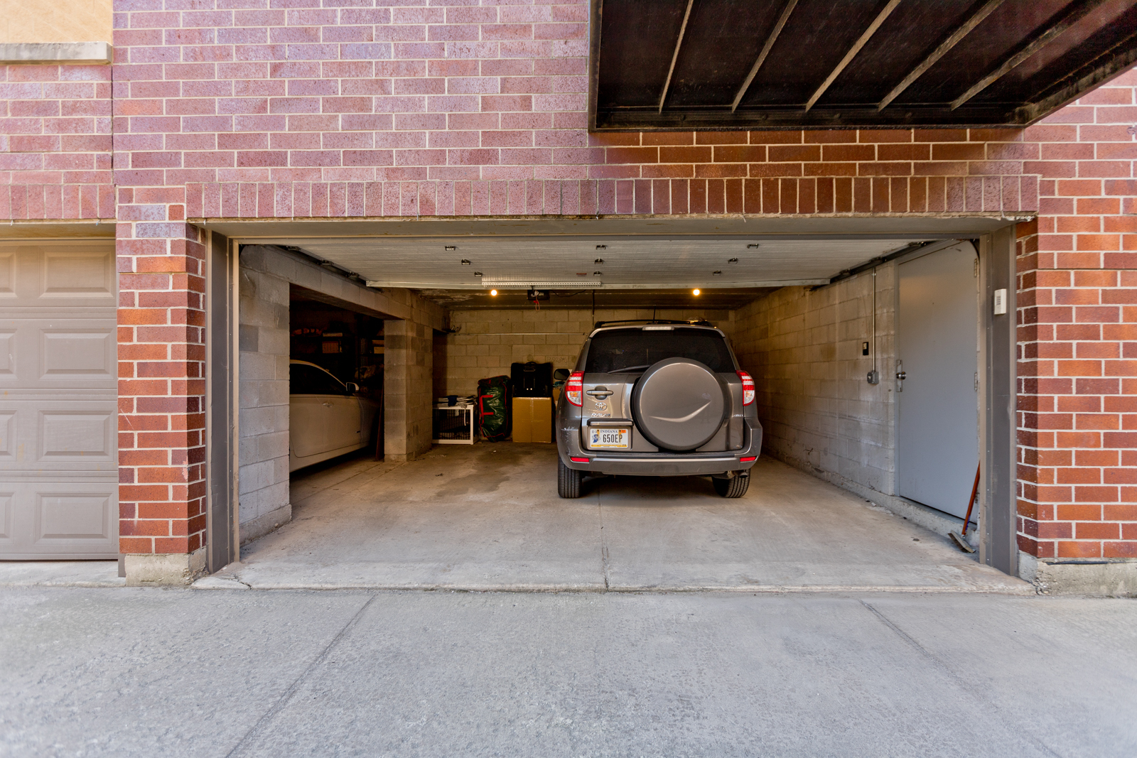 930 W Dakin Street Unit: 4W