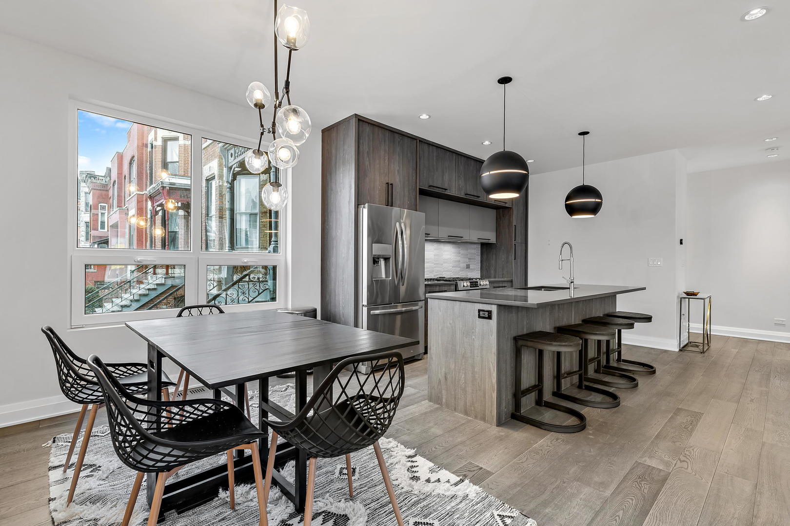 1554 W 21st Street