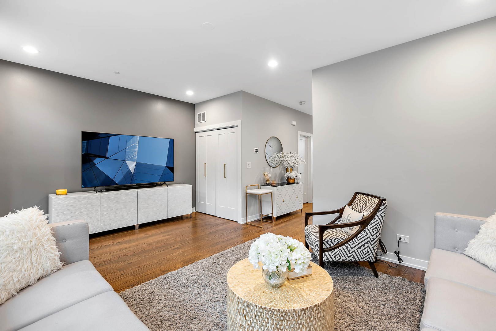 2257 W Coulter Street Unit: 2
