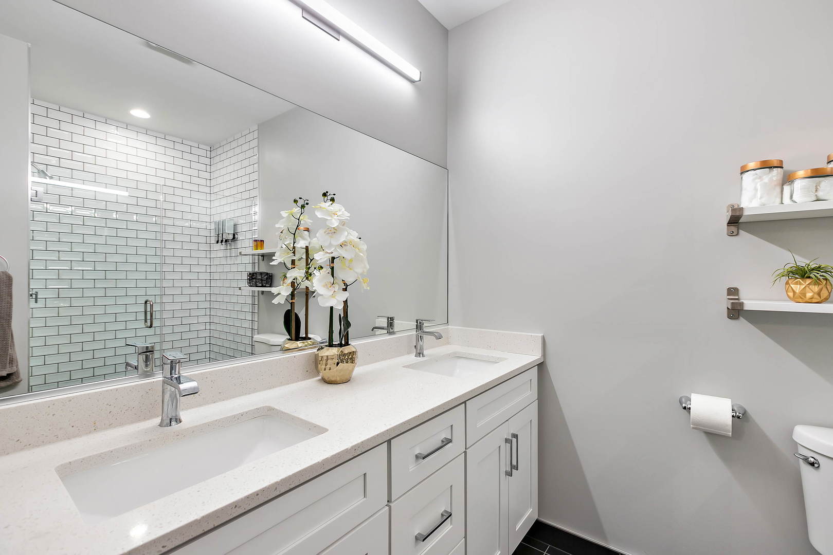 2257 W Coulter Street Unit: 2