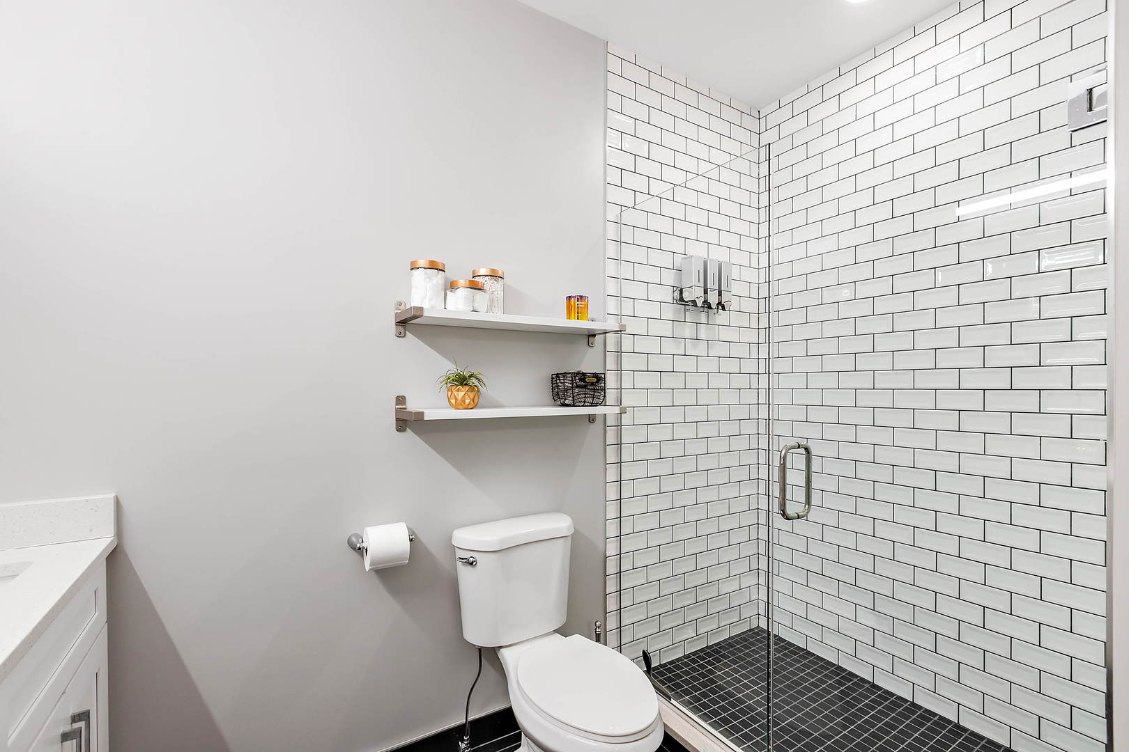 2257 W Coulter Street Unit: 2