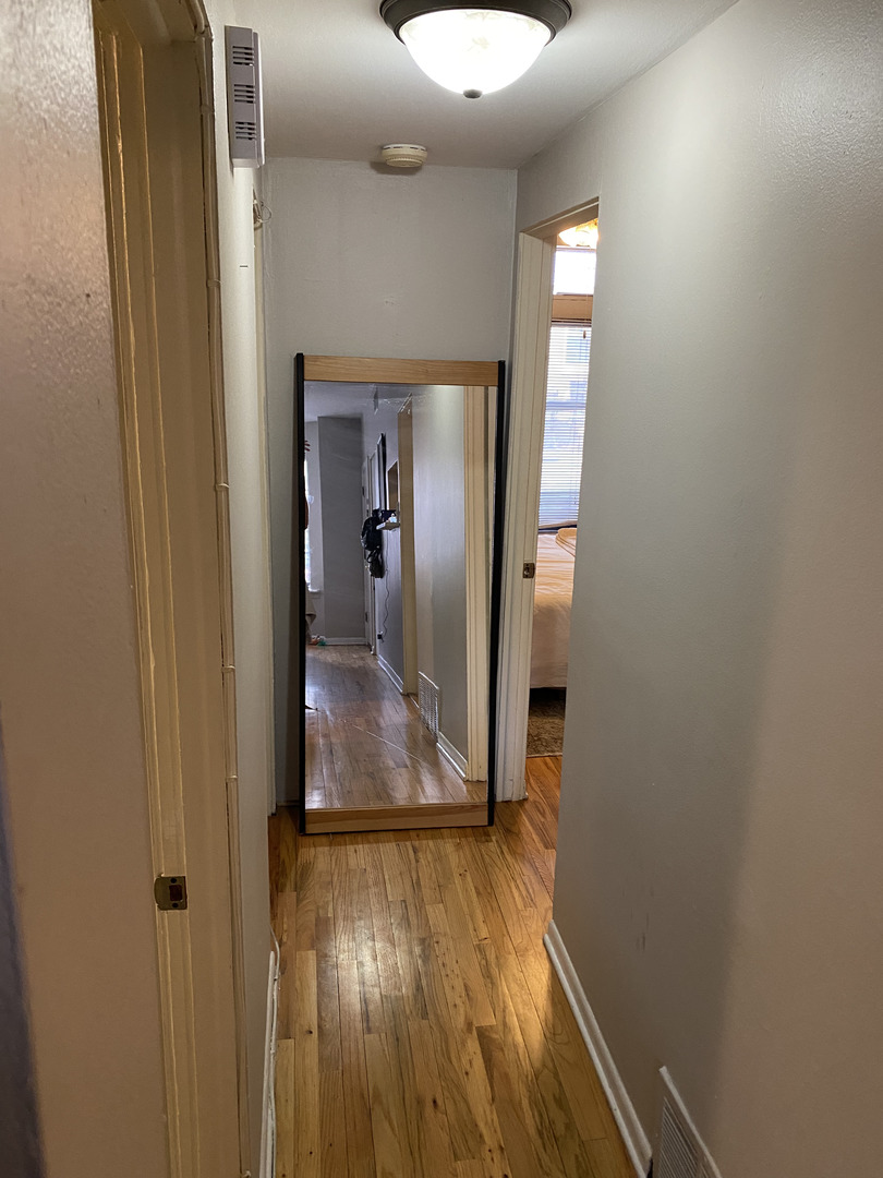 2219 N CLEVELAND Avenue Unit: 1N