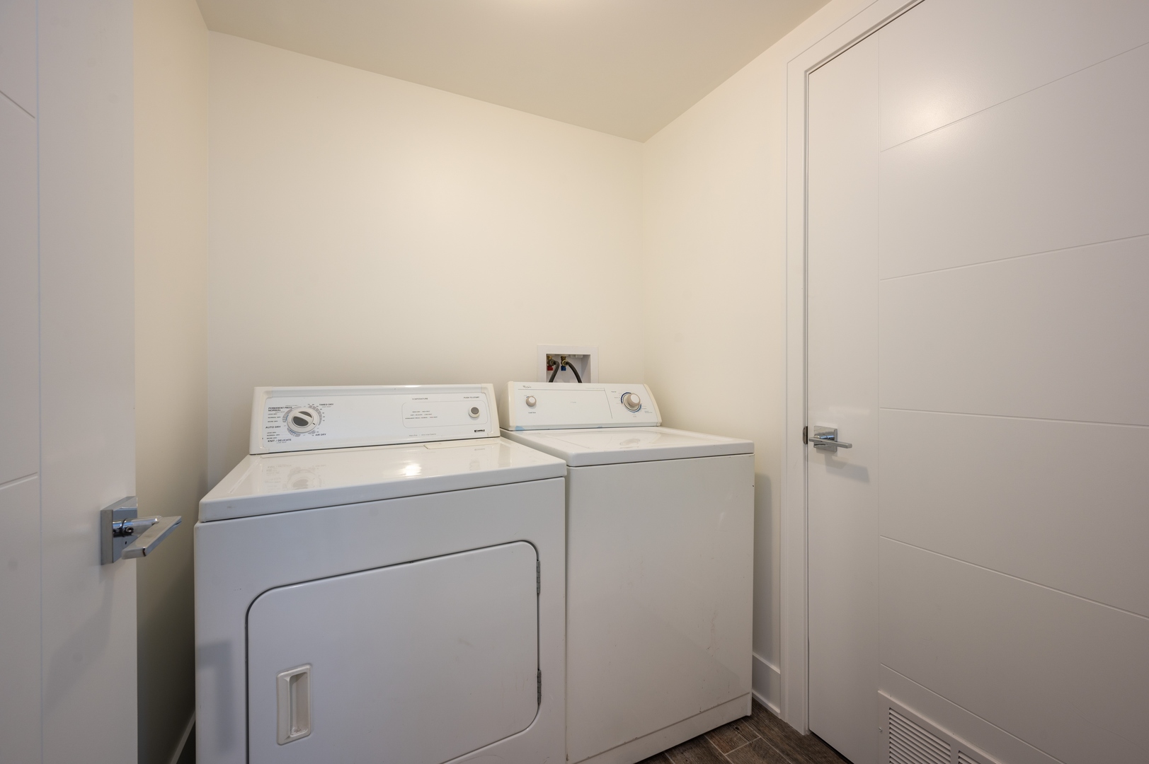2034 W Cullerton Street Unit: 1