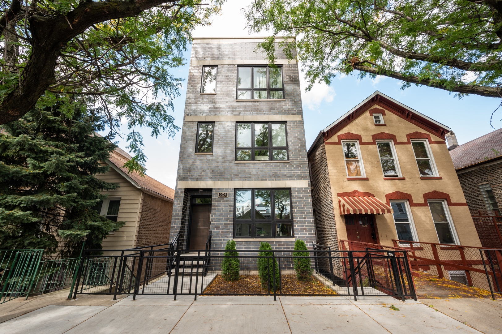 2034 W Cullerton Street Unit: 1