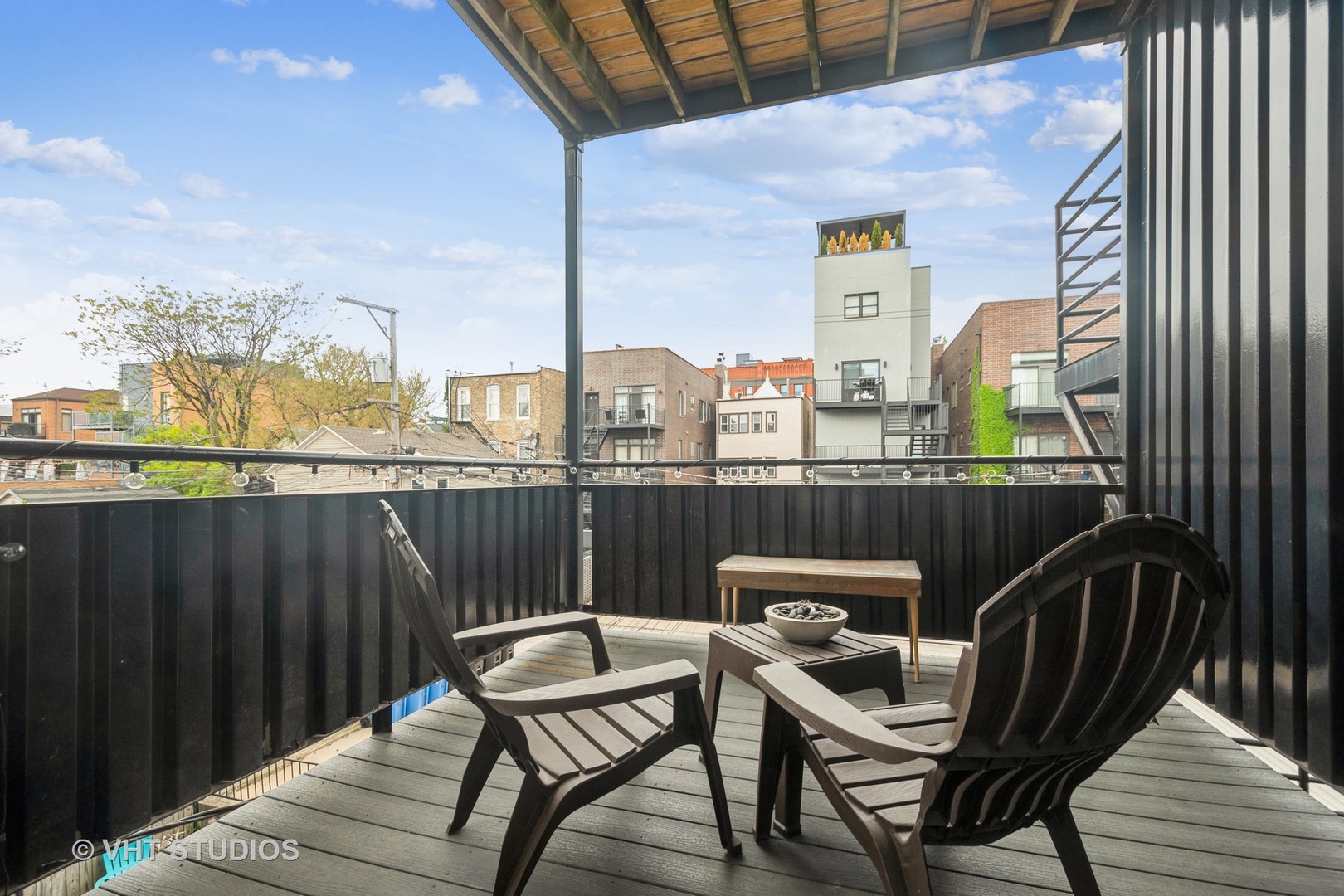 1442 W Walton Street Unit: 2