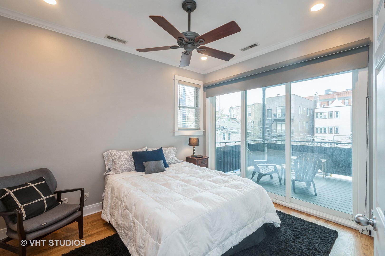 1442 W Walton Street Unit: 2