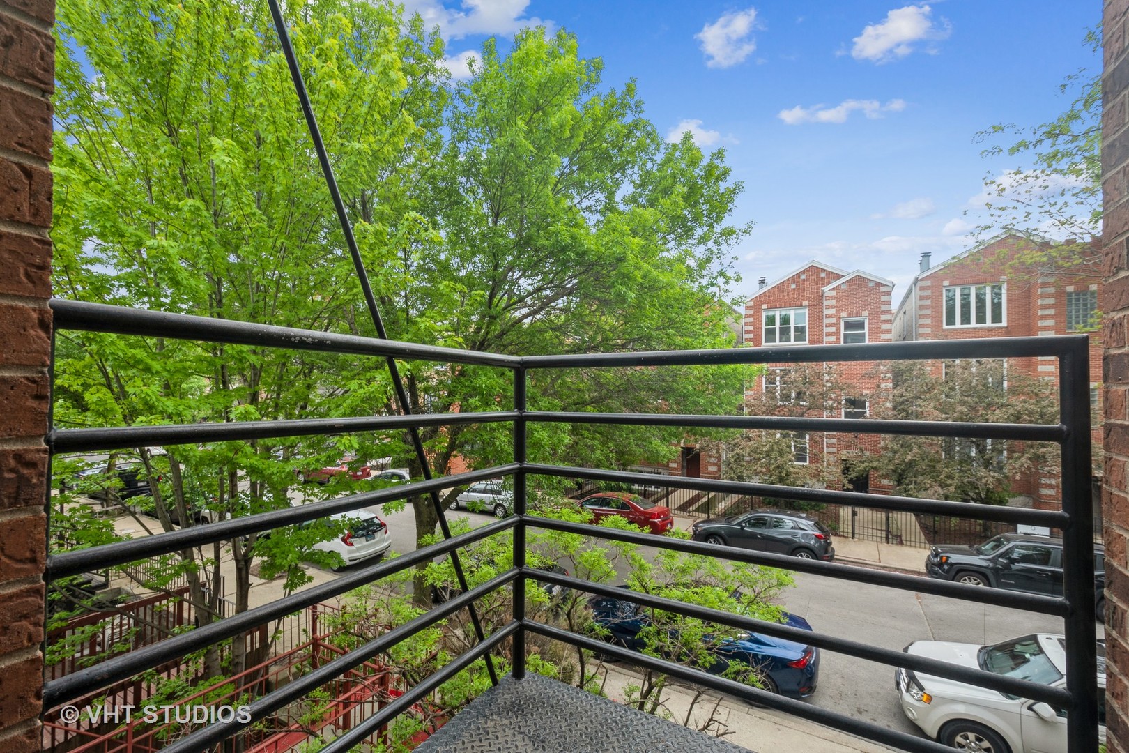 1442 W Walton Street Unit: 2