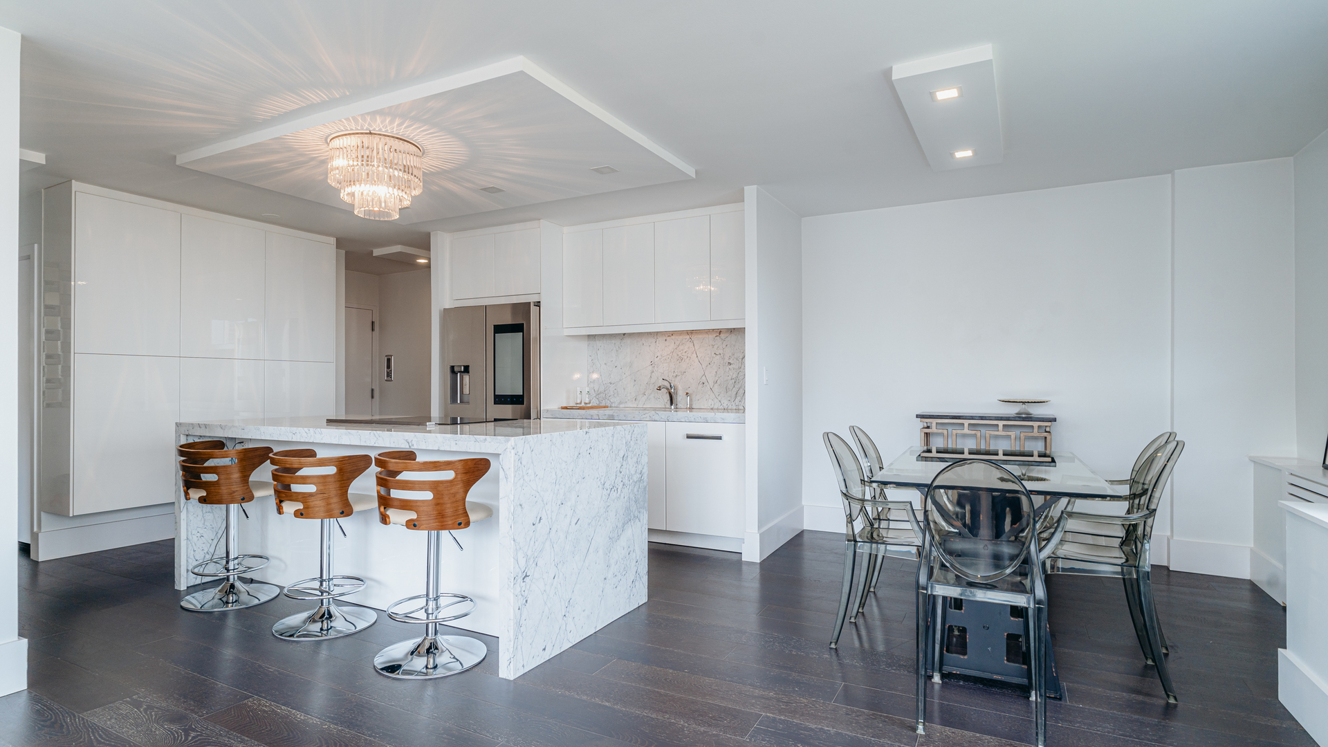 1360 N Sandburg Terrace Unit: 1102C