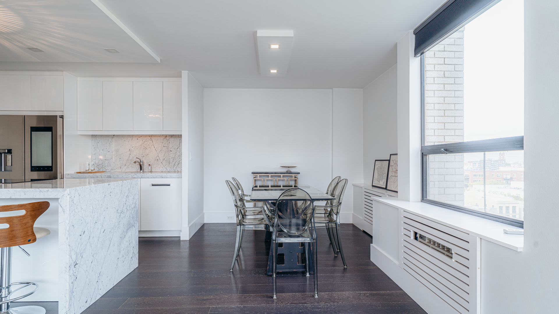 1360 N Sandburg Terrace Unit: 1102C