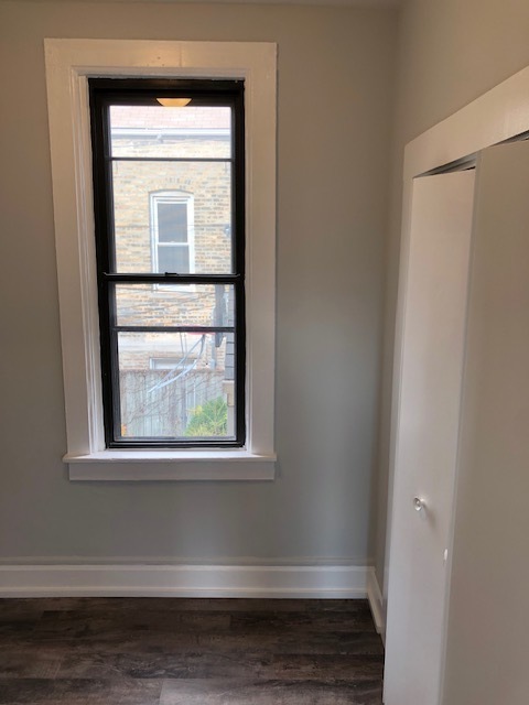 2035 N Winchester Avenue Unit: 1R