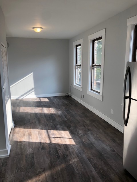 2035 N Winchester Avenue Unit: 1R