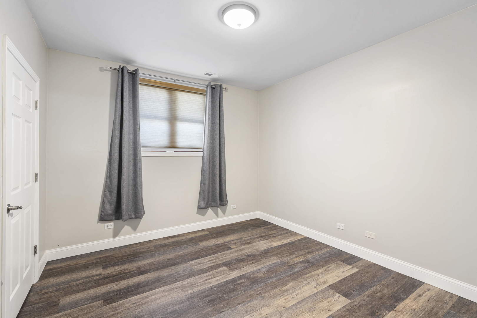 519 S Maplewood Avenue Unit: 1E