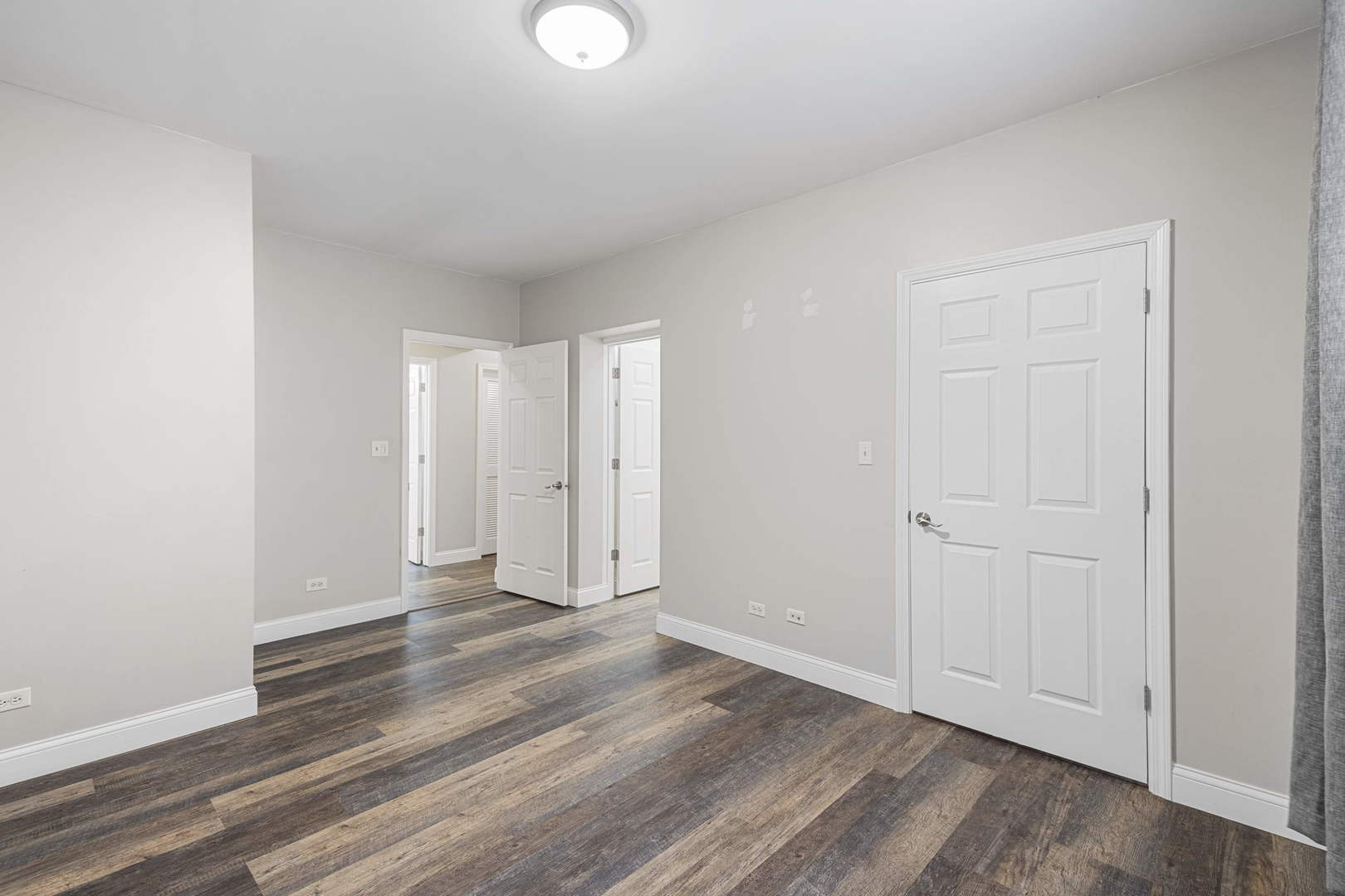 519 S Maplewood Avenue Unit: 1E
