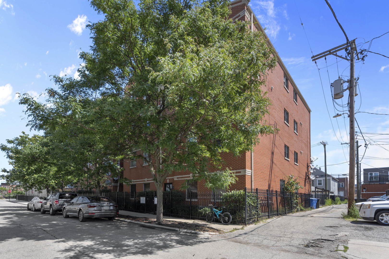 519 S Maplewood Avenue Unit: 1E