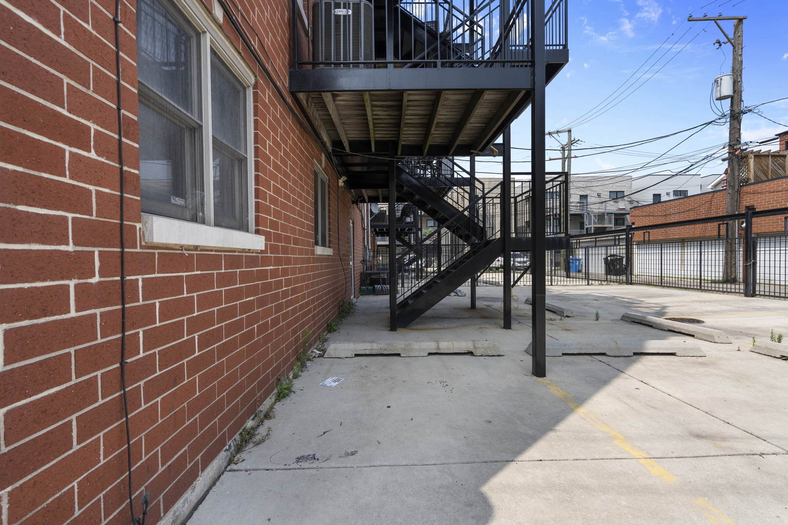 519 S Maplewood Avenue Unit: 1E