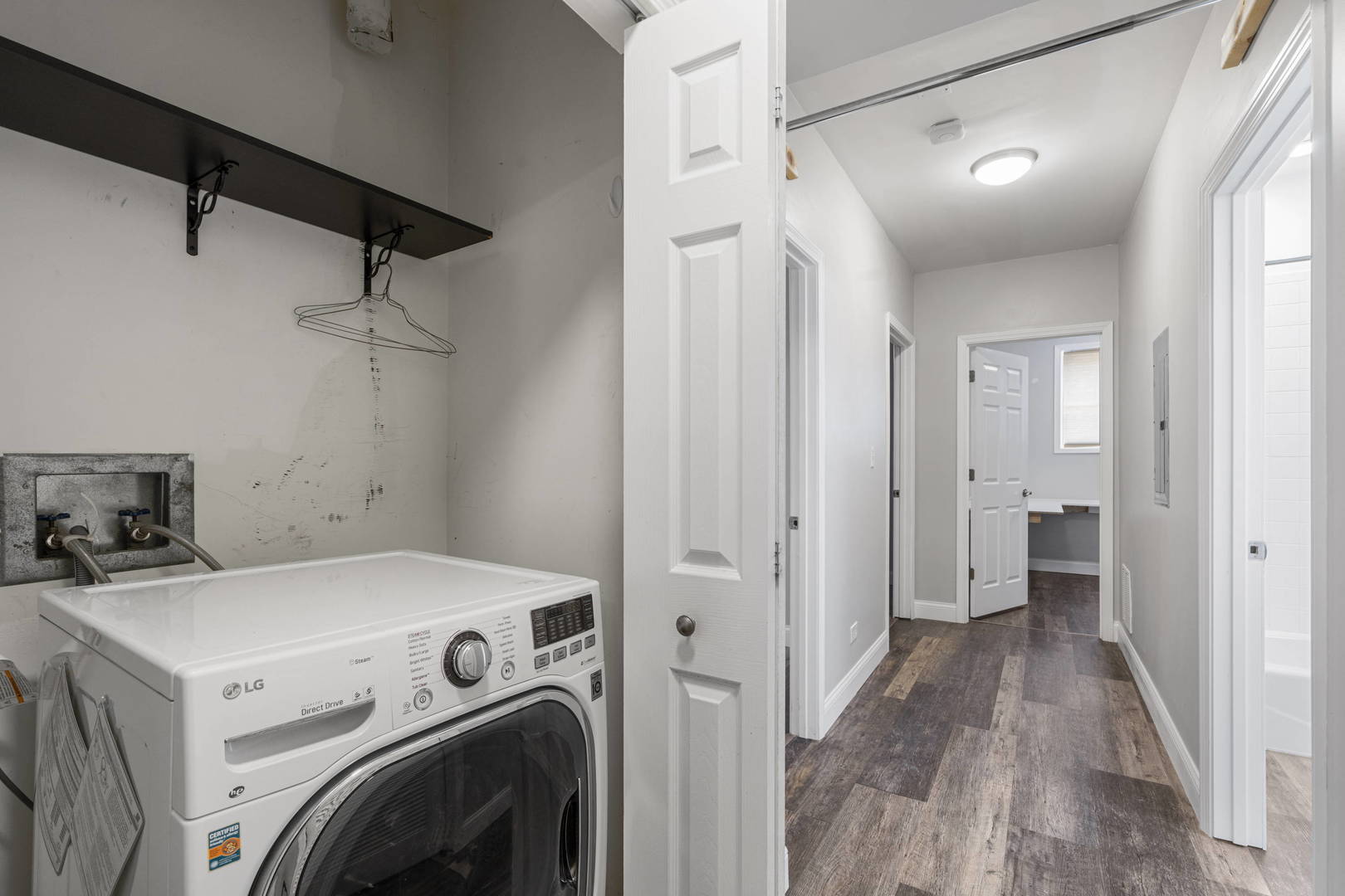 519 S Maplewood Avenue Unit: 1E