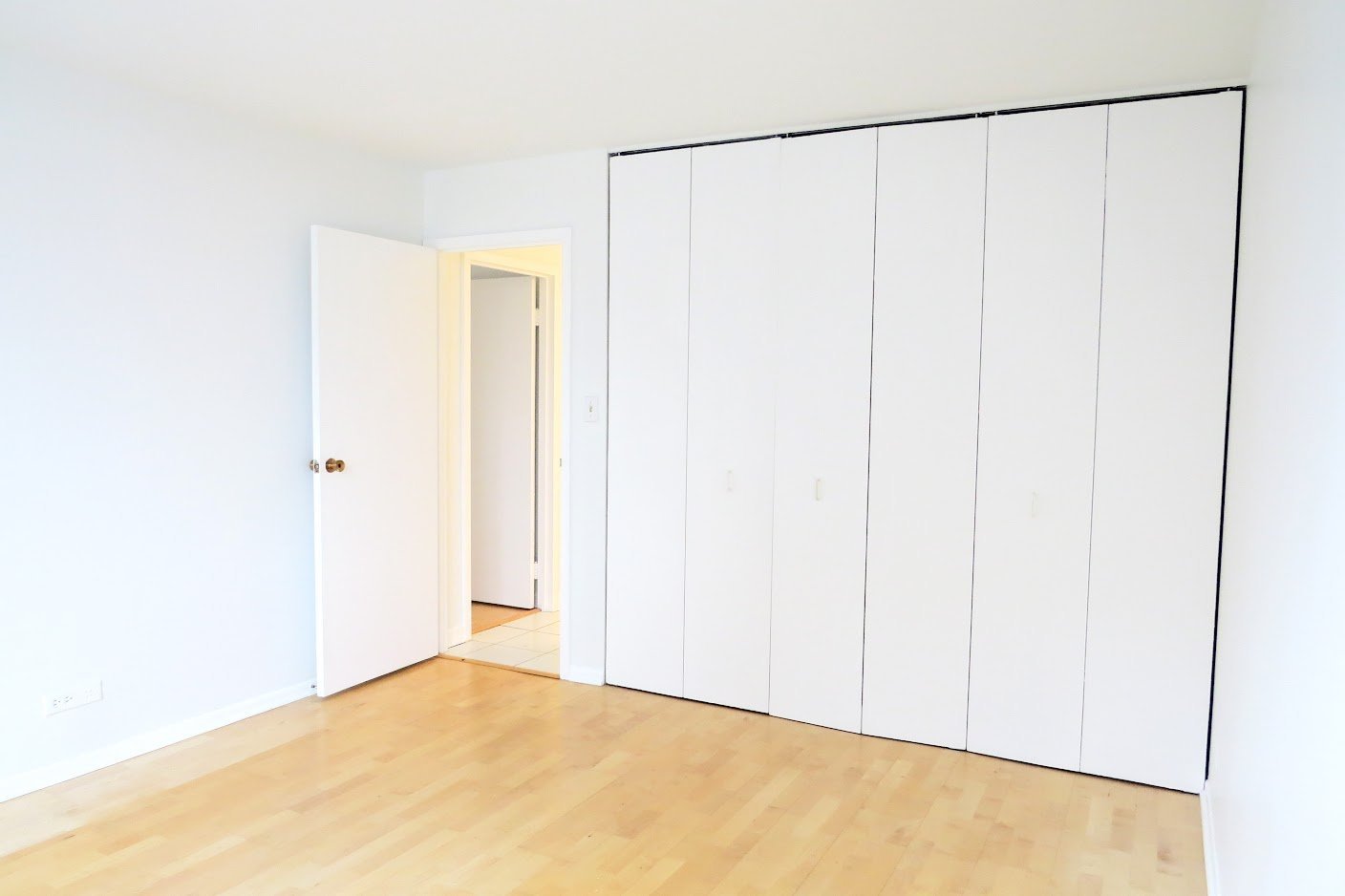 3930 N Pine Grove Avenue Unit: 515