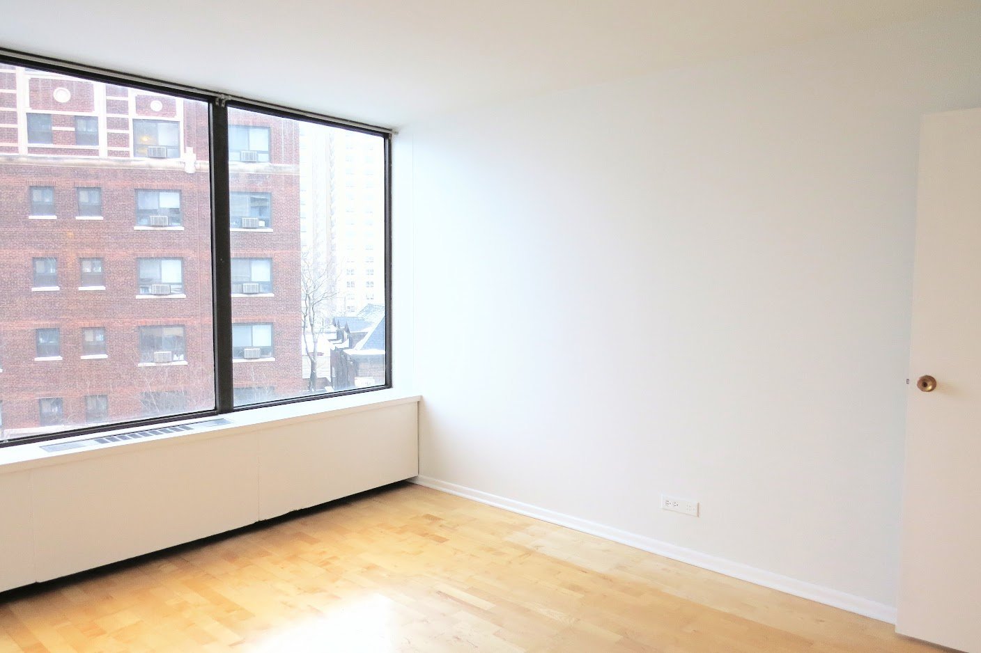 3930 N Pine Grove Avenue Unit: 515