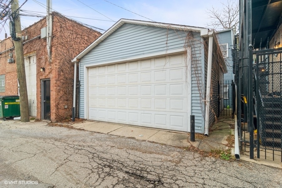 2008 N Damen Avenue Unit: 2