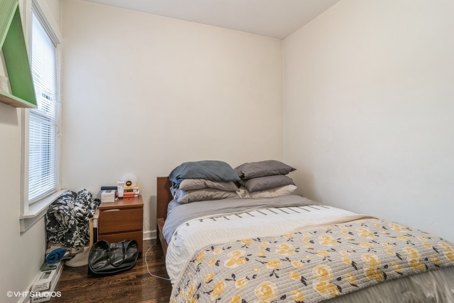 2008 N Damen Avenue Unit: 2