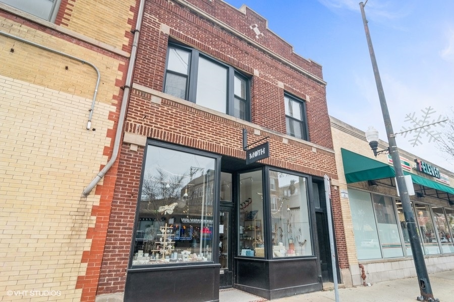 2008 N Damen Avenue Unit: 2