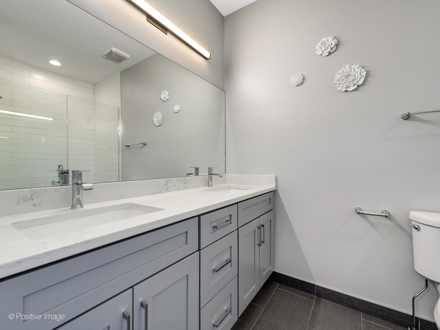 2259 W Coulter Street Unit: 3