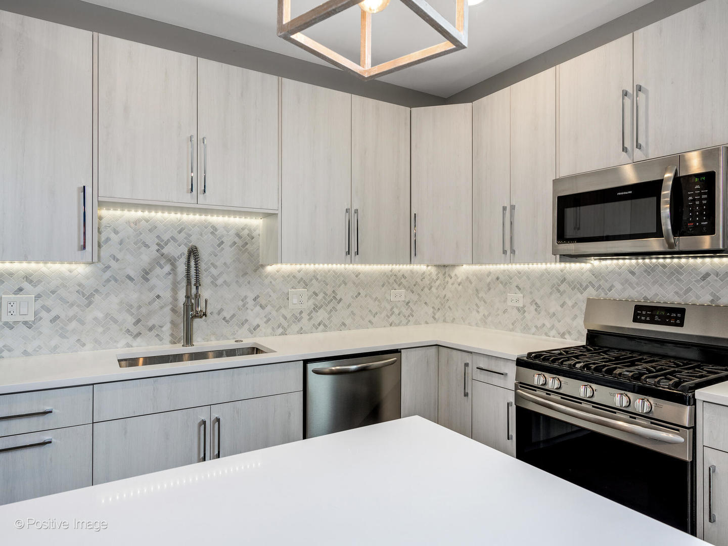 2259 W Coulter Street Unit: 3
