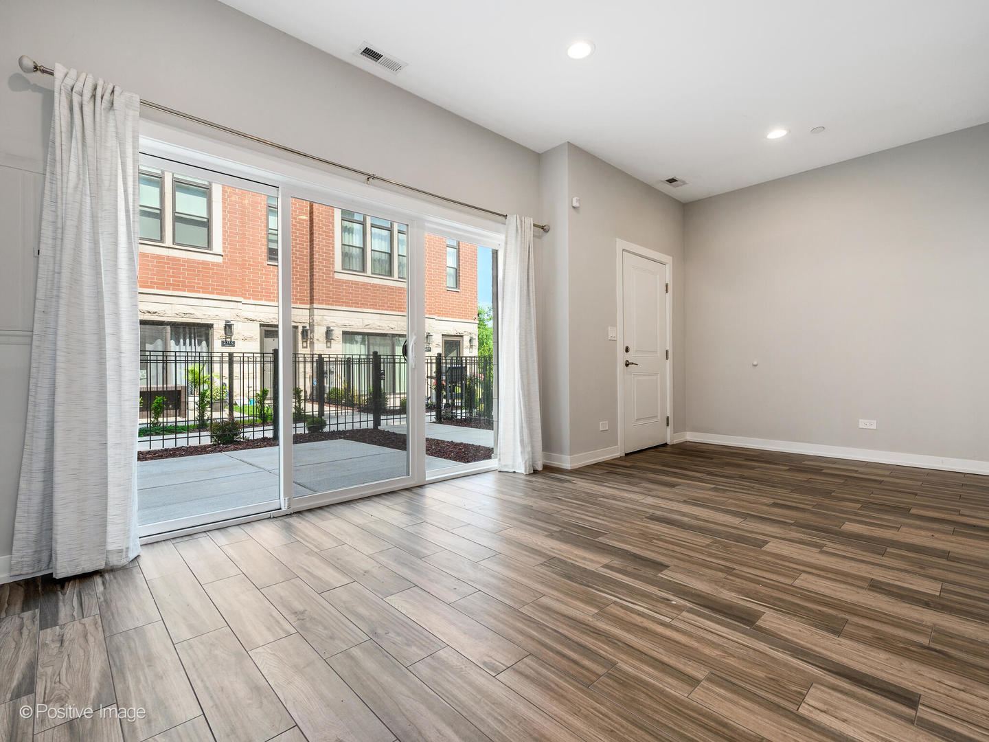 2259 W Coulter Street Unit: 3