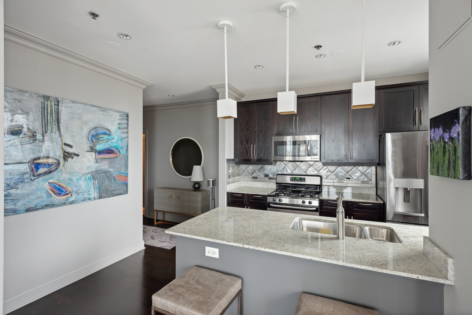 330 W Grand Avenue Unit: 2104
