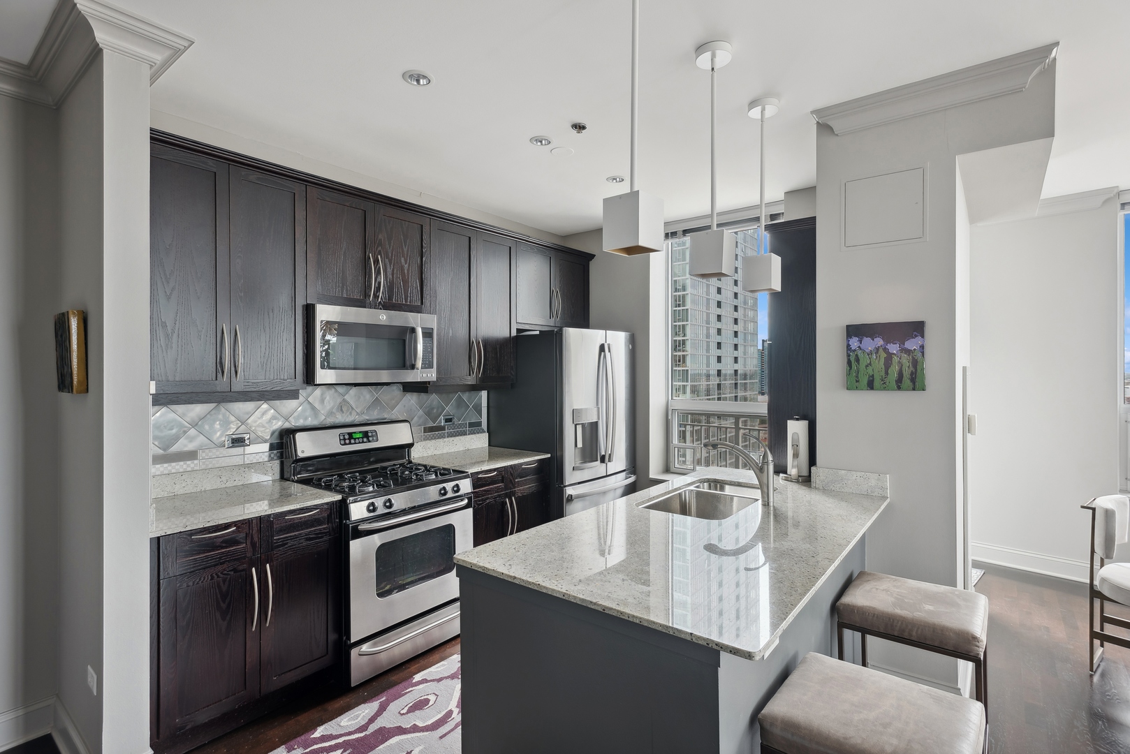 330 W Grand Avenue Unit: 2104