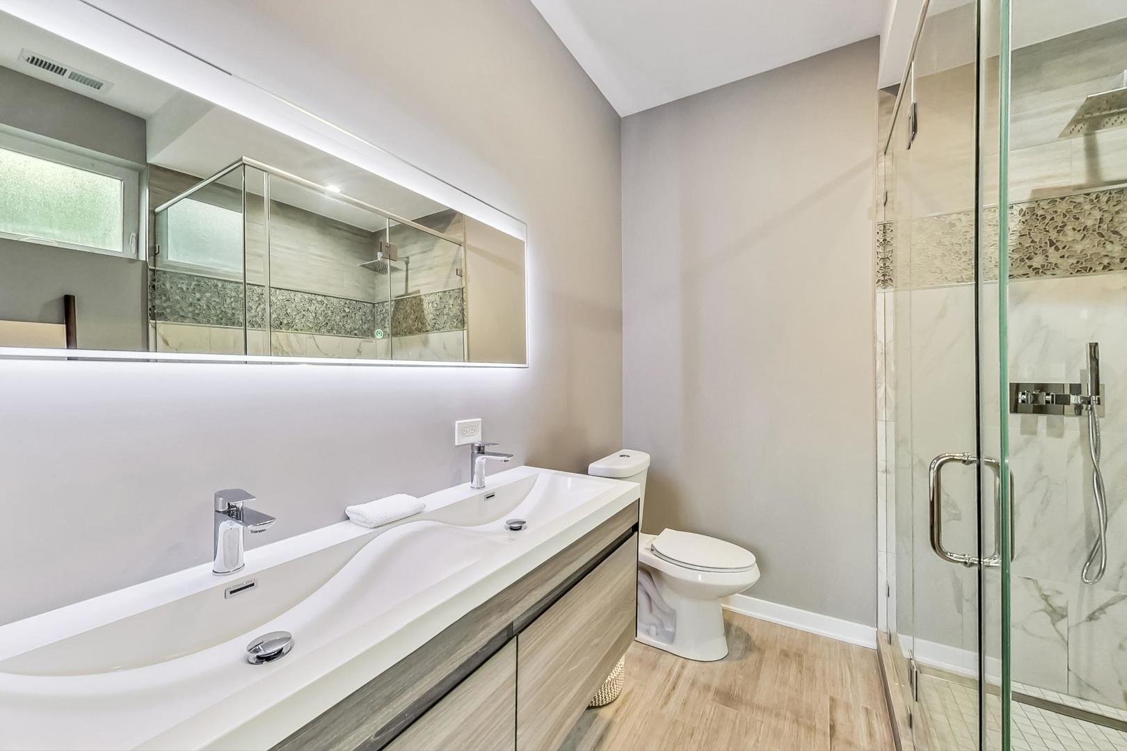 1708 W Cermak Road Unit: 1W