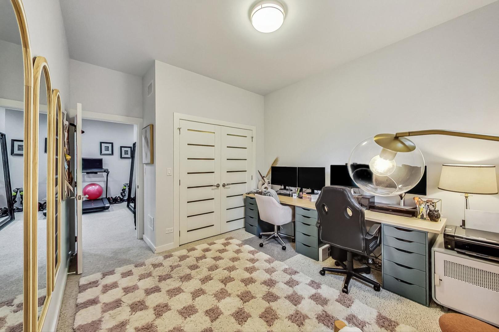 1708 W Cermak Road Unit: 1W