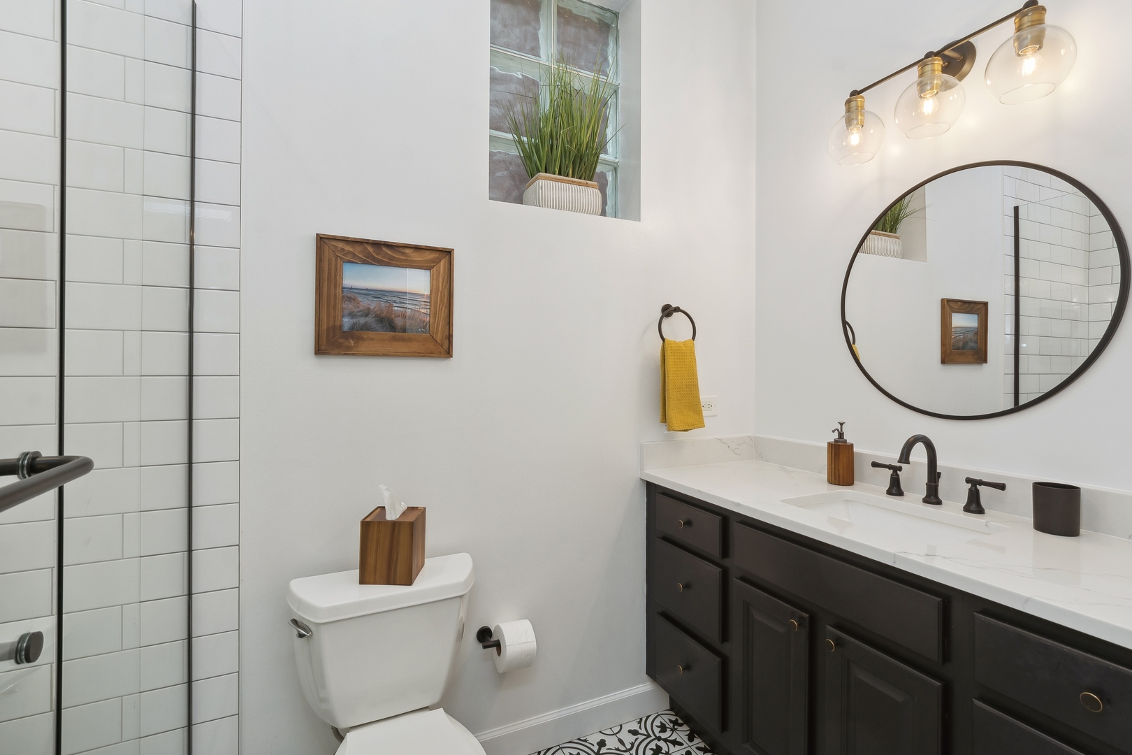 1629 N OAKLEY Avenue Unit: 1