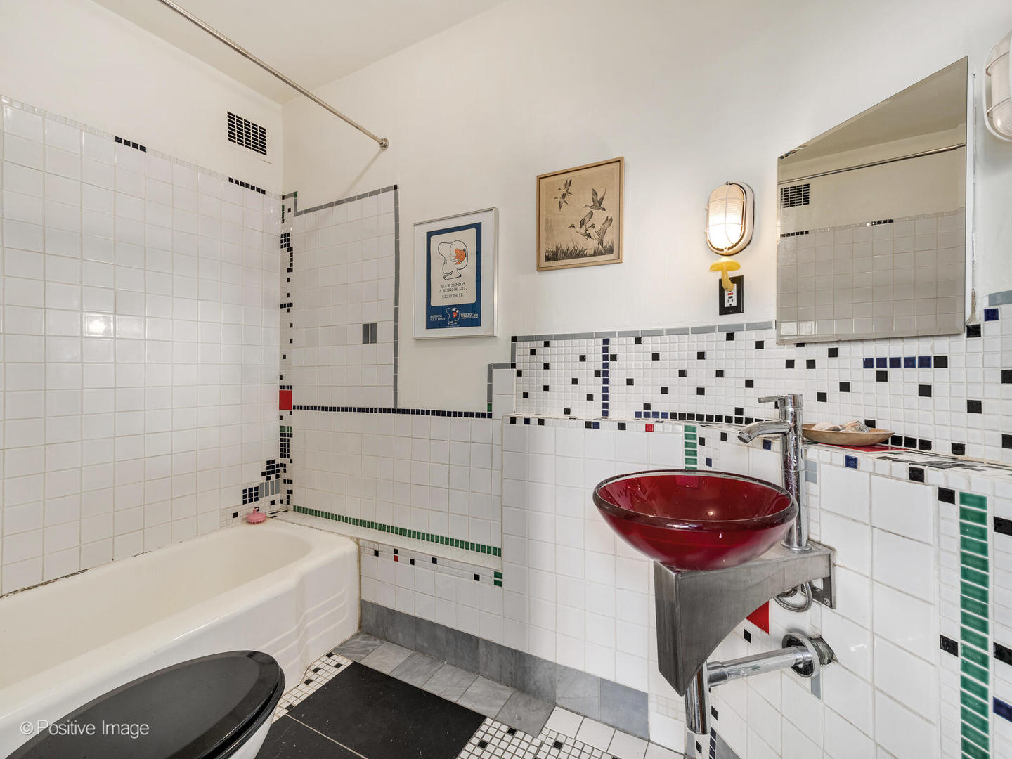 143 W Burton Place Unit: 3N