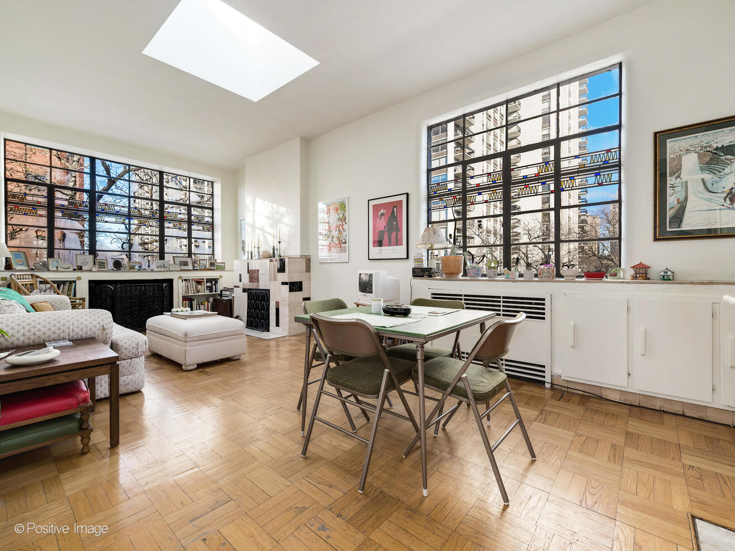 143 W Burton Place Unit: 3N